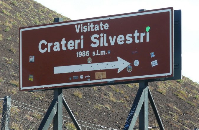 (12)  Etna
